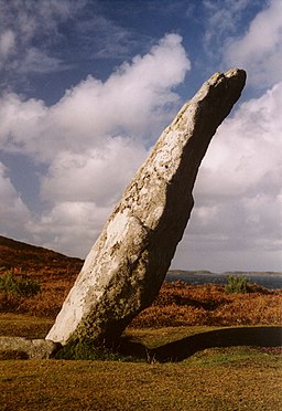 Tall standing stone leaning right
