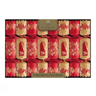 8 Christmas crackers in box